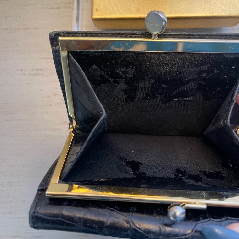 Salvatore Ferragamo Black Croc Embossed Wallet with gold hardware - Picture 5 of 5